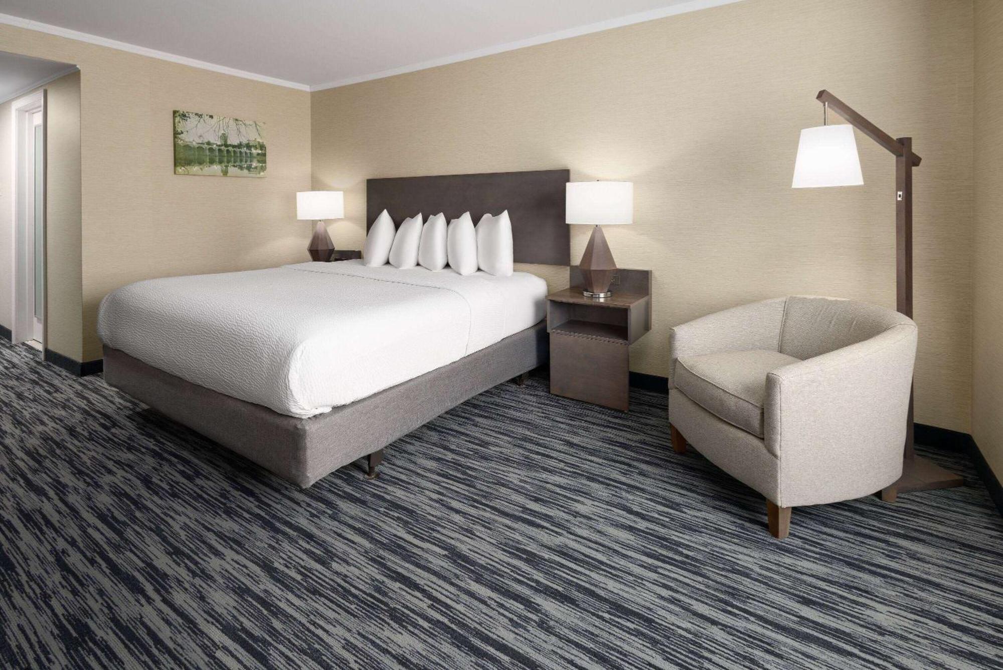 Penn Harris Hotel Harrisburg, Trademark By Wyndham Kültér fotó